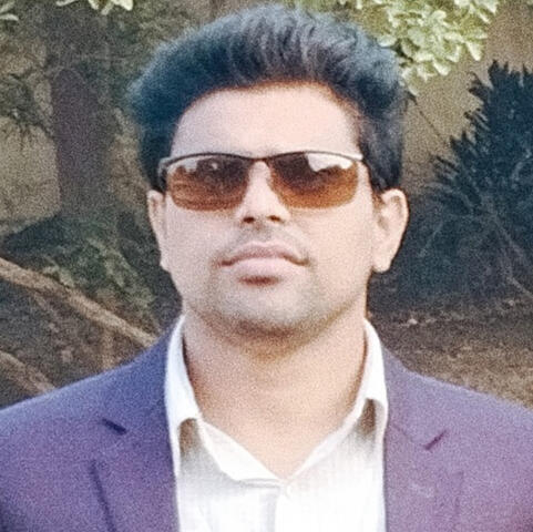 Image: Unsplash SaaS Carrd Template Headshot